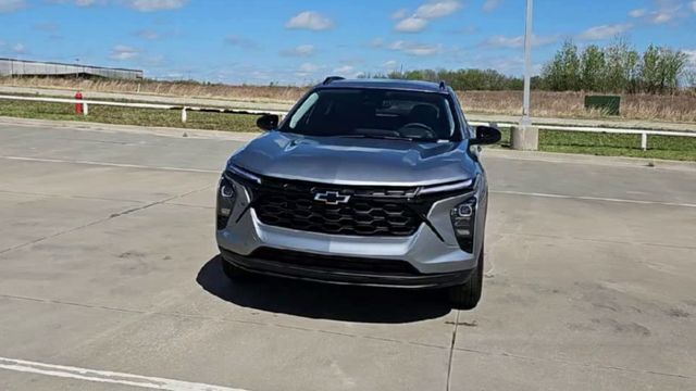 View vehicle photo 3