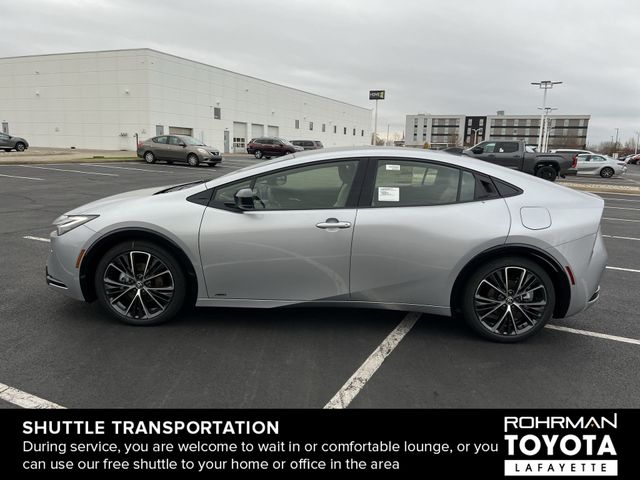 2024 Toyota Prius LE 3