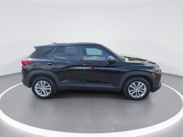 Used 2023 Black Chevrolet LS image 7