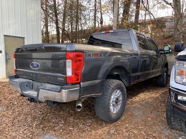 2018 Ford F-250SD XLT 4