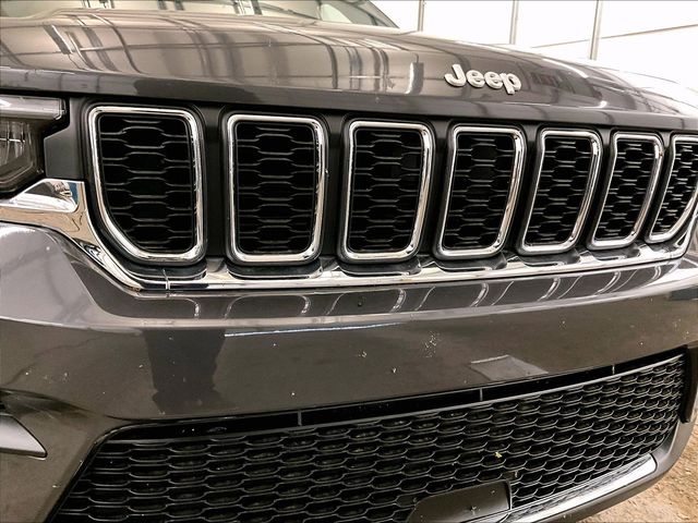 2025 Jeep Grand Cherokee Laredo X Gray at South Hills CDJR