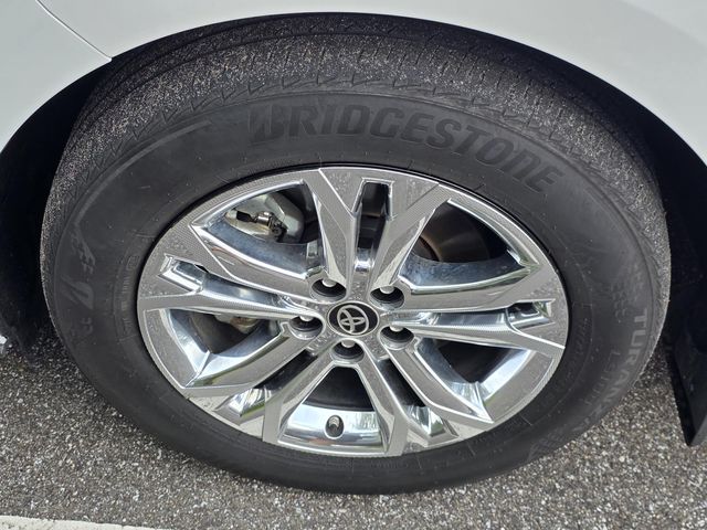 Used 2024 Toyota Sienna Van
