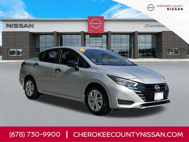 Brilliant Silver Metallic 2025 Nissan Versa Sedan Front-Wheel Drive Continuously Variable Transmission