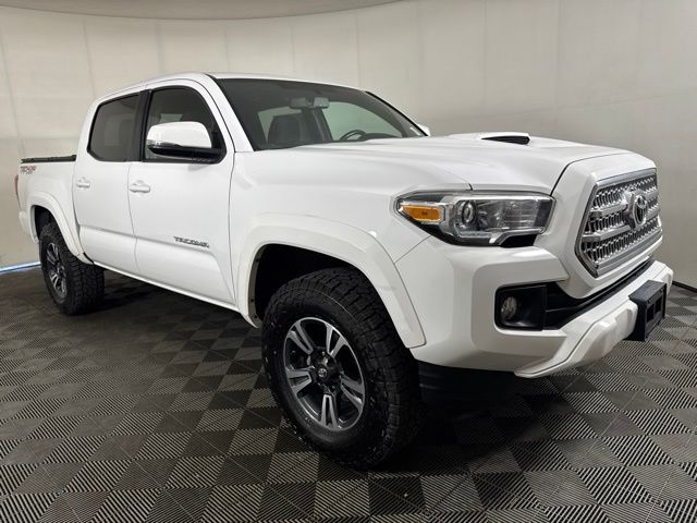 Super White 2017 Toyota Tacoma Pickup Truck Four-Wheel Drive 6-Speed Automatic