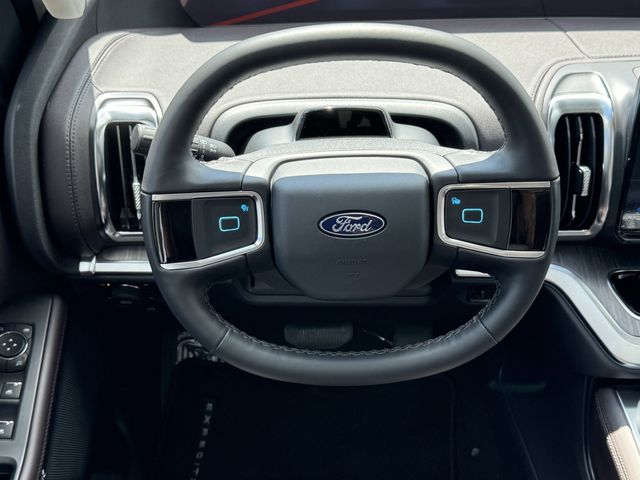 New 2026 White Ford Platinum image 14