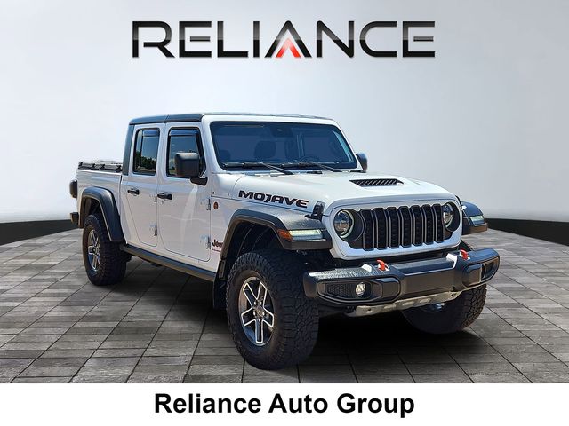  2024 Jeep Gladiator Mojave Crew Cab 4WD   