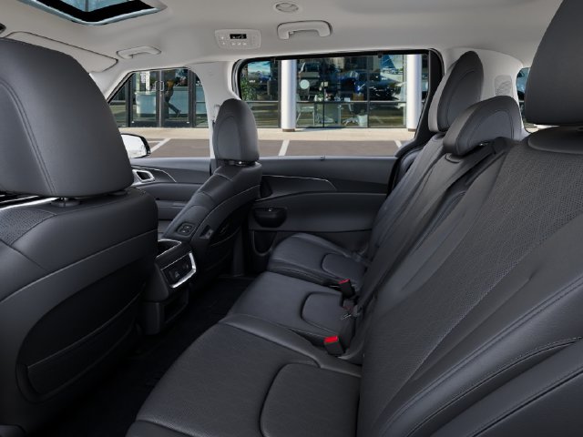 New 2027 Kia Carnival MPV Hybrid Van