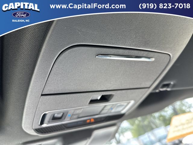Used 2026 White Ford Lariat image 32