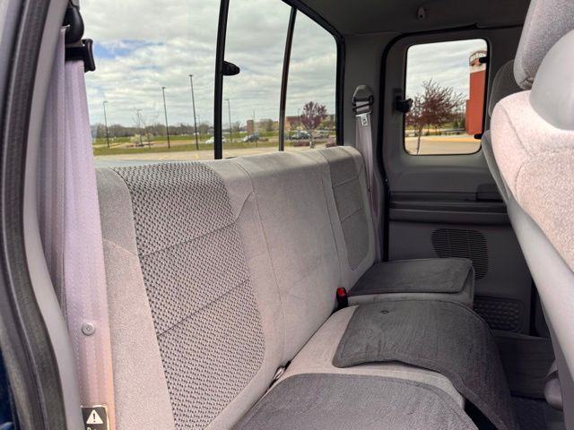 2001 Ford F-250 Super Duty XLT