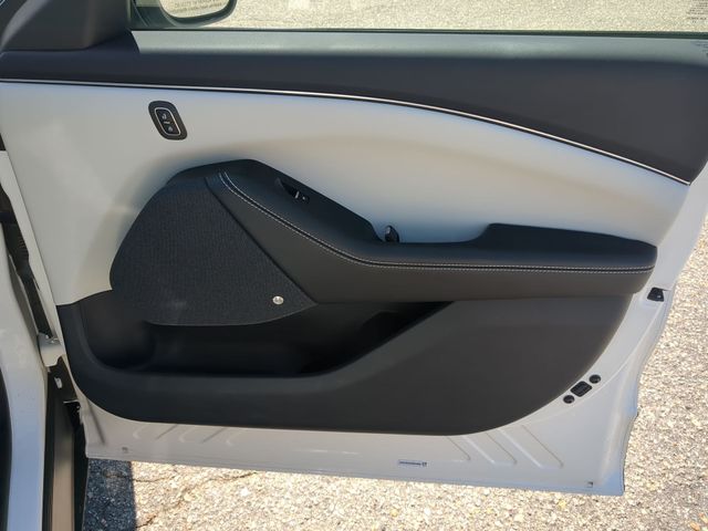 Used 2023 White Ford Premium image 46