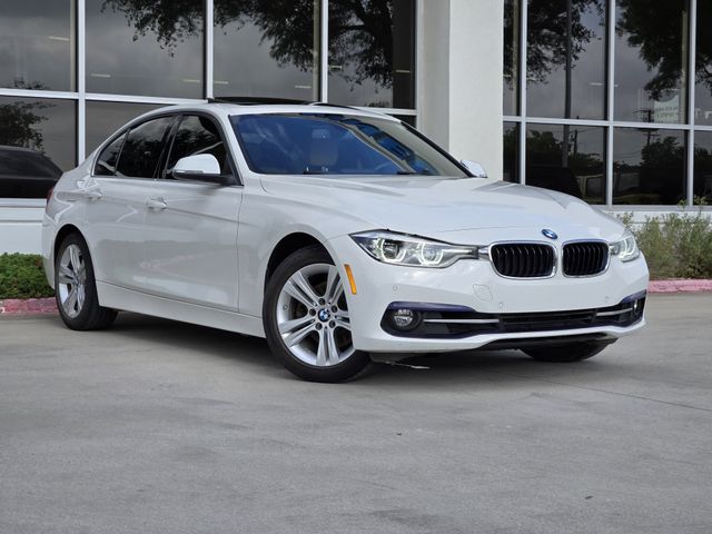 Alpine White 2017 BMW 3 Series 330i Sedan RWD Sedan Rear-Wheel Drive 8-Speed Automatic