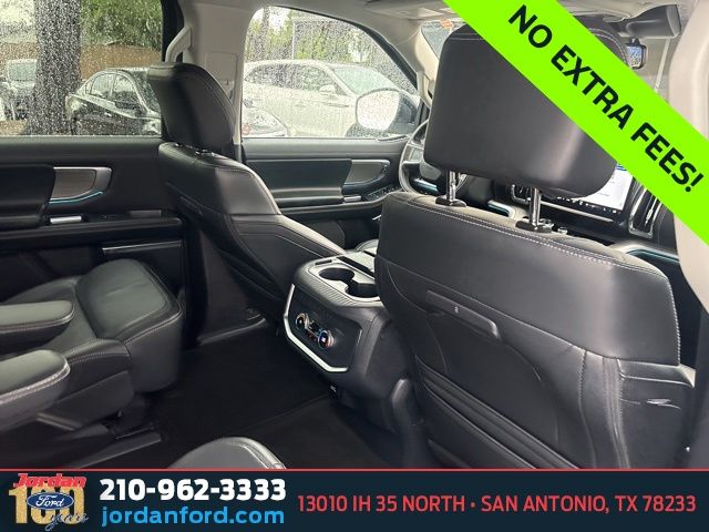 Used Car 2025 Ford Expedition Max  Platinum For Sale Under $70,000 In San Antonio, Texas