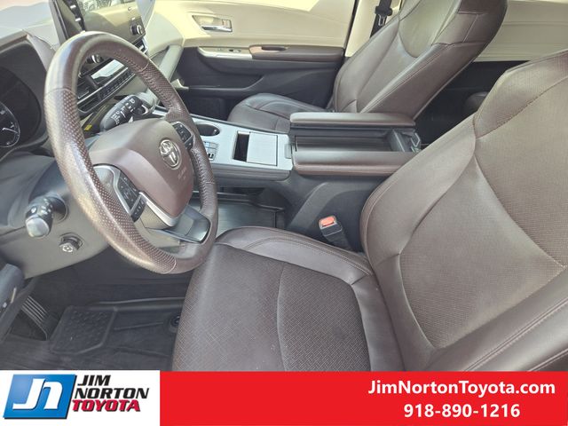 Used 2022 Toyota Sienna Van