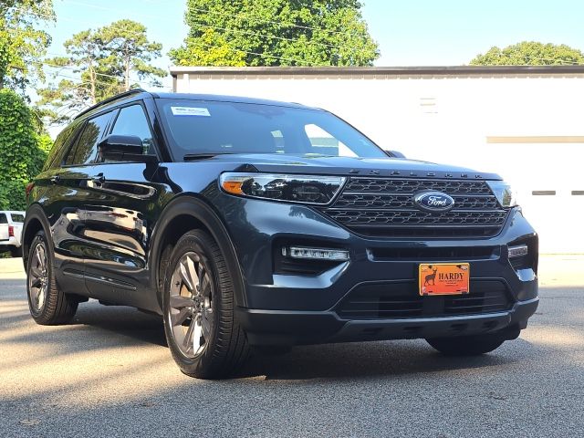 2023 Ford Explorer XLT:B02479