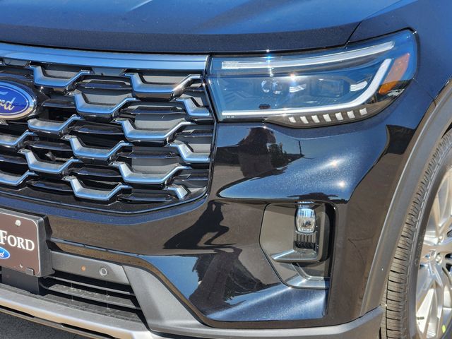 2025 Ford Explorer Platinum photo