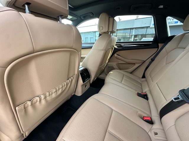 Used 2019  Porsche S image 32