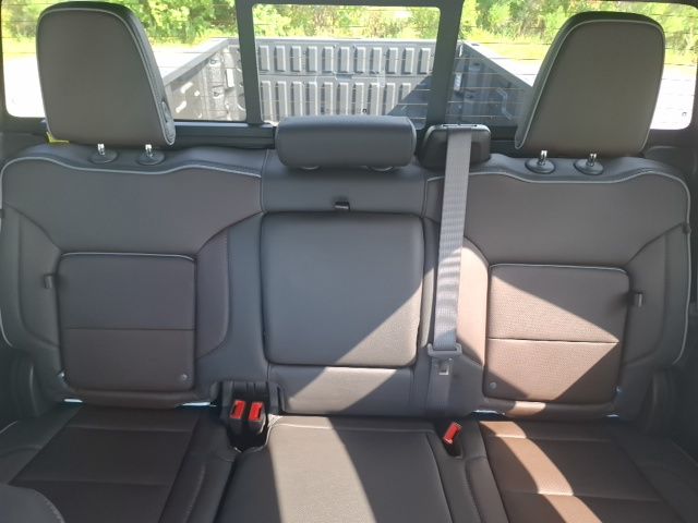 2026 GMC Sierra 3500HD Denali — photo 28
