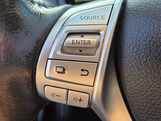 Used 2018 Silver Nissan 2.5 SL image 25