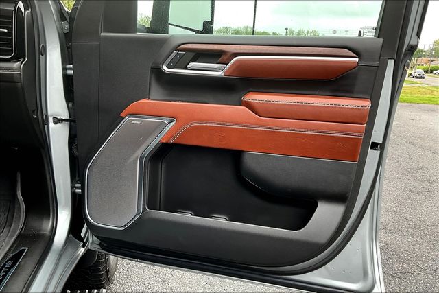 2024 GMC Sierra 2500HD Denali Ultimate photo
