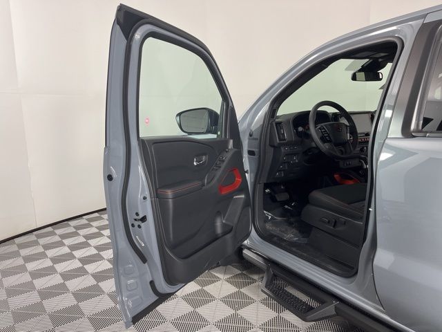 2025 Boulder Gray Pearl Nissan Frontier PRO-X RWD Truck