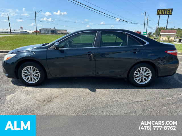 Used 2017 Gray Toyota LE image 9