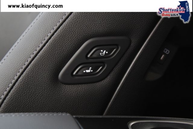 New 2026 Kia Carnival MPV Van