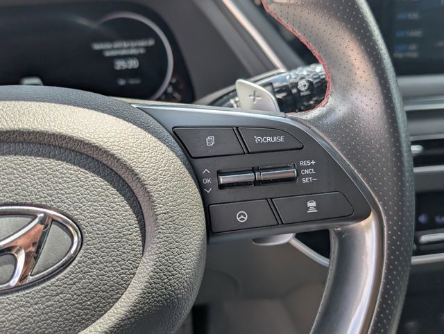 Used 2021 Black Hyundai SEL Plus image 16