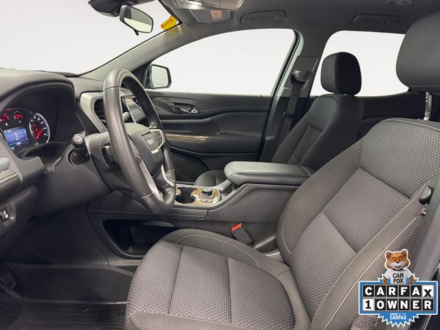 2023 GMC Acadia SLE photo