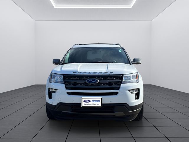Oxford White 2018 Ford Explorer XLT AWD SUV / Crossover All-Wheel Drive 6-Speed Automatic