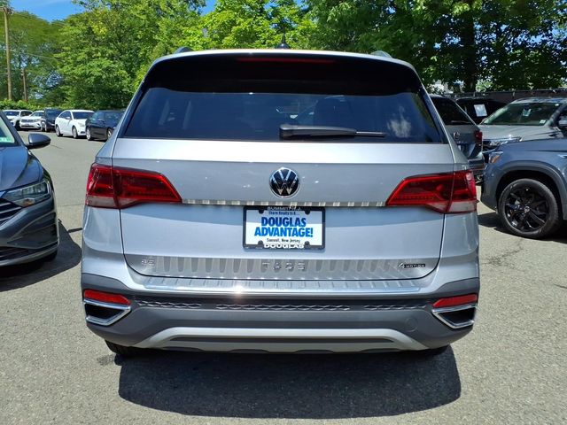 2024 Volkswagen Taos - Image 6