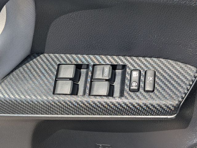 2014 Toyota RAV4 - Image 16