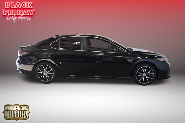 Used 2021 Toyota Camry SE with VIN 4T1T11AK9MU616662 for sale in Kansas City