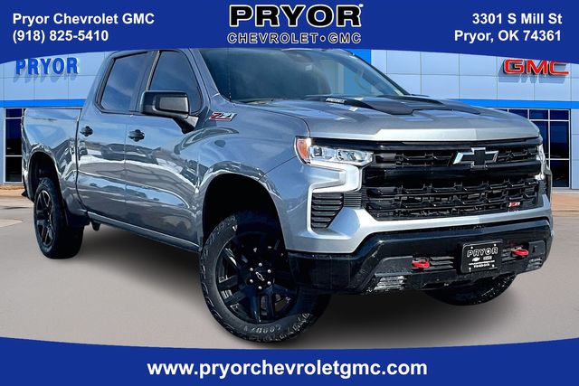 Sterling Gray Metallic 2024 Chevrolet Silverado 1500 LT Trail Boss Crew Cab 4WD Pickup Truck Four-Wheel Drive Automatic