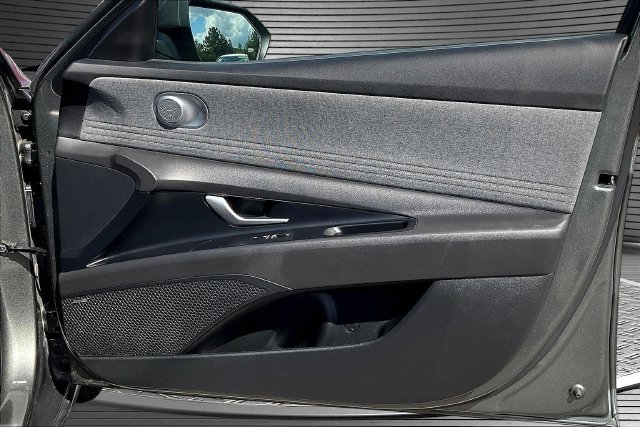 Used 2024 Hyundai Elantra Sedan