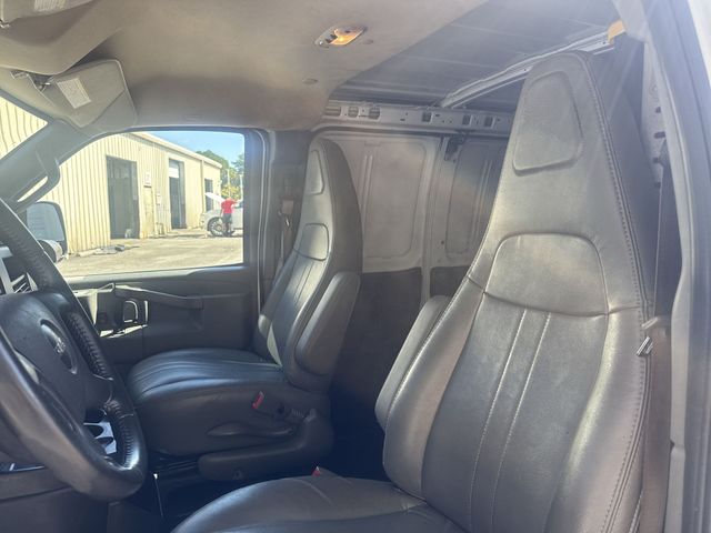 Used 2023 White GMC Work Van image 13