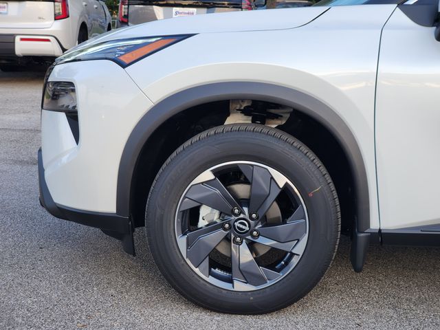 2026 Nissan Rogue SV photo 5