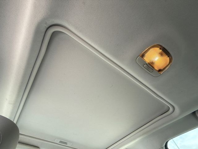 Used 2018 Red Subaru 2.5i Premium image 17