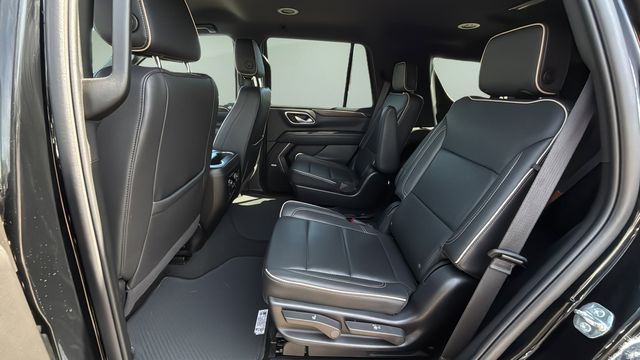 Used 2024 Black Chevrolet Premier image 19