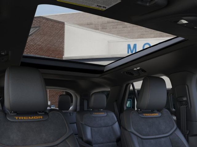 New 2026 White Ford Tremor image 22