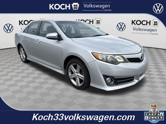 Classic Silver Metallic 2012 Toyota Camry SE Sedan Front-Wheel Drive 6-Speed Automatic