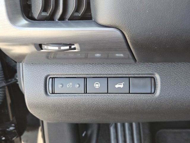 Used 2024 Nissan Pathfinder SUV