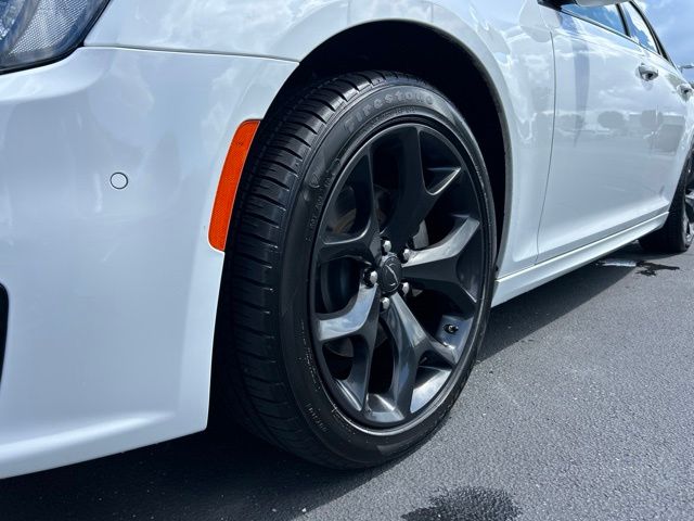Used 2022 Chrysler 300 Sedan