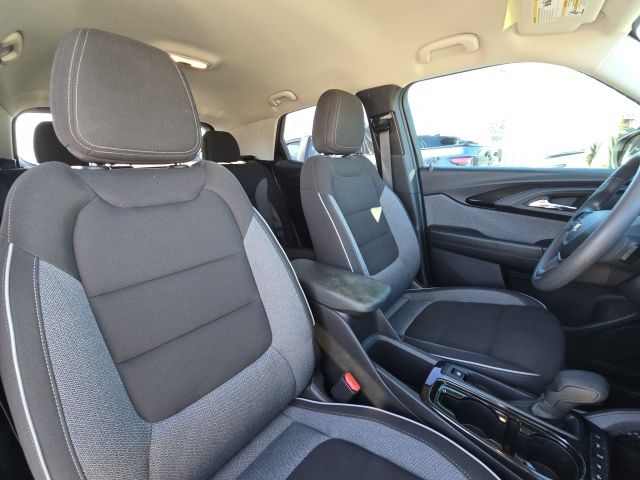 2023 Chevrolet TrailBlazer LT:C02508