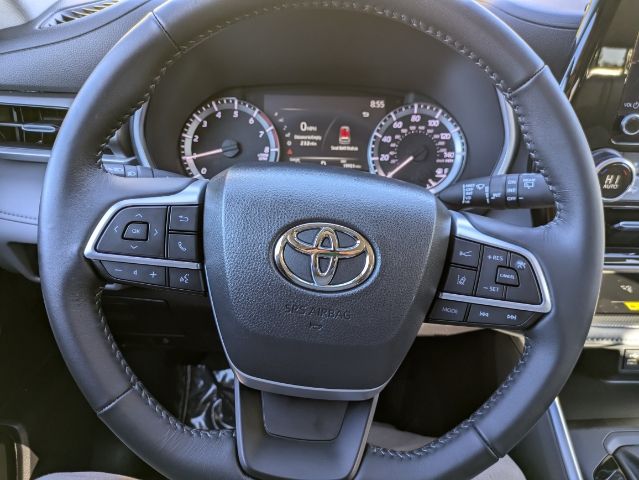 2023 Toyota Highlander XLE 21