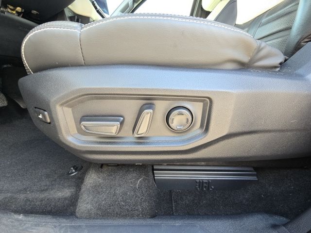 2022 Toyota Tundra Hybrid Capstone:168720A