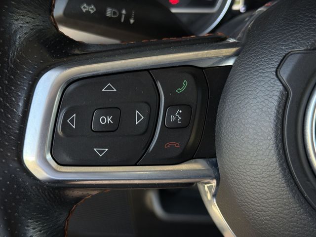Used 2021 Gray Jeep Mojave image 28