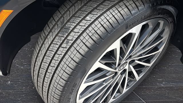 Used 2026 Abyss Black Pearl Hyundai Calligraphy image 42
