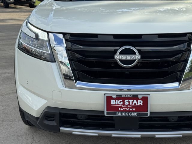 2024 Nissan Pathfinder Platinum White at Genesis of Spring
