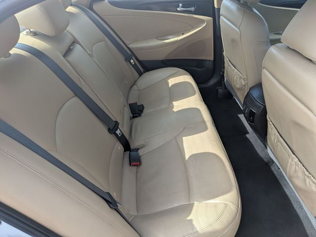 2012 Hyundai Sonata - Image 28