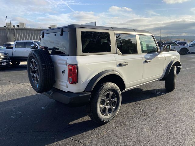 2024 Ford Bronco Outer Banks 3